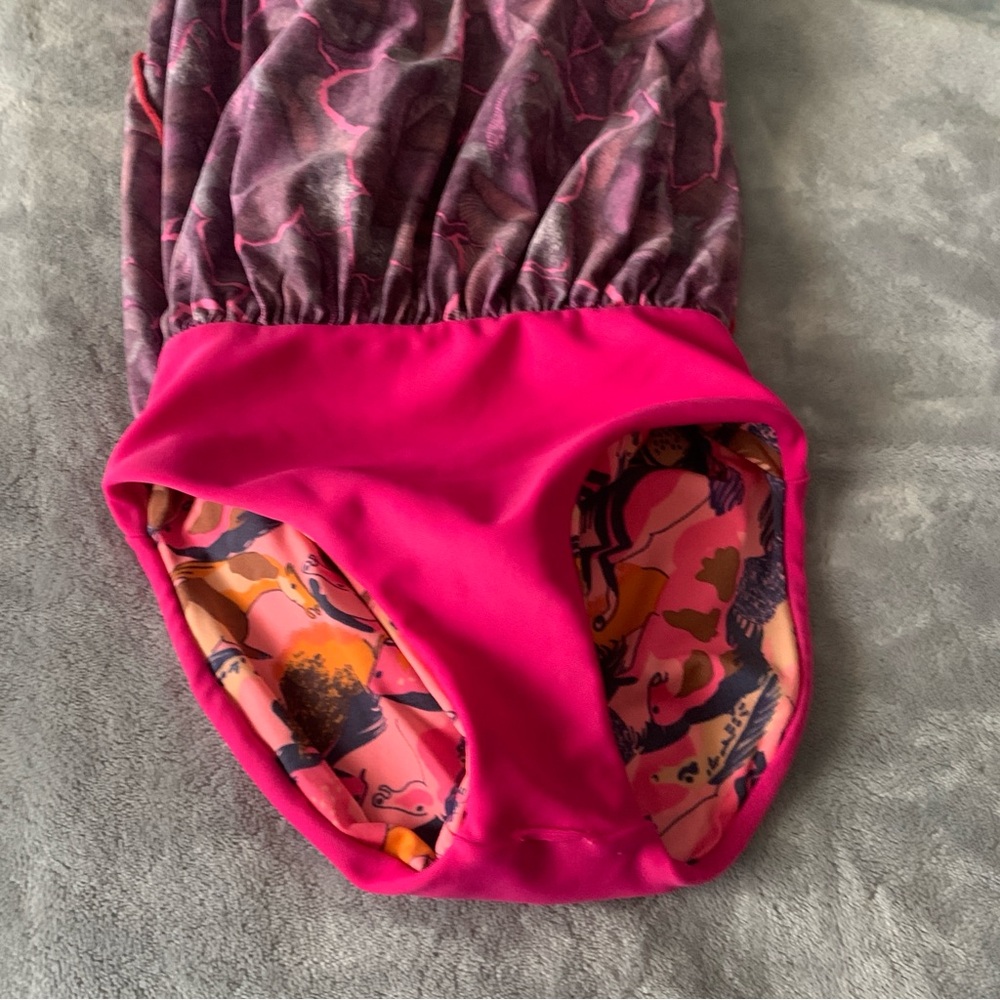Maaji Fuchsia and Burgundy girl Swimwear kids size 4T one piece - Picture 7 of 8